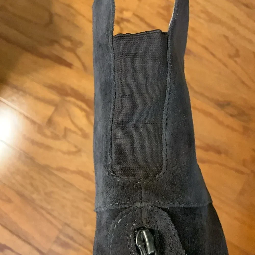 Lucky Brand Size 6 gray suede Rayla over the knee riding boot.